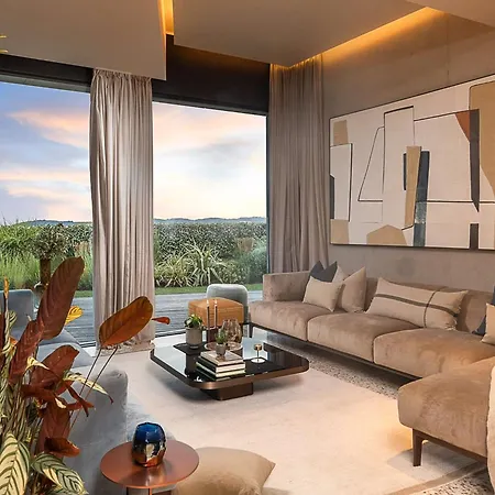 וילה Striking Istria 5 Bedrooms Rojska Beachfront Location
