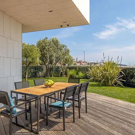 Striking Istria 5 Bedrooms Rojska Beachfront Location * 法扎纳