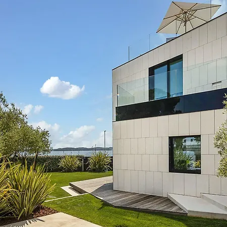 Striking Istria 5 Bedrooms Rojska Beachfront Location * Fazana